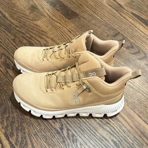 On Speedboard walking and hiking shoe.